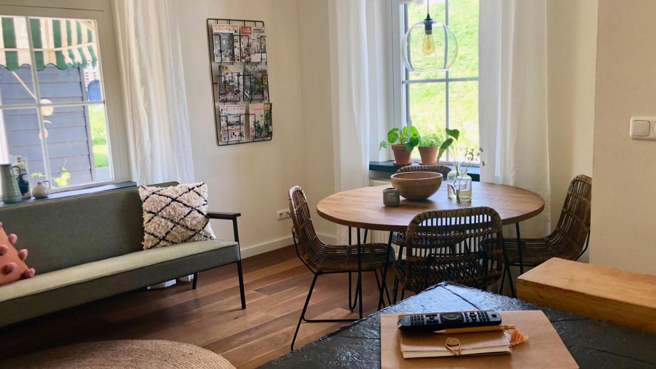 Voorhuis Aan De Lek Bed & Breakfast Nieuw-Lekkerland Екстериор снимка